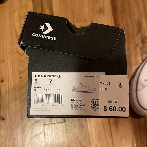 White Chuck Taylor All Star Classic Converse - Picture 6 of 6